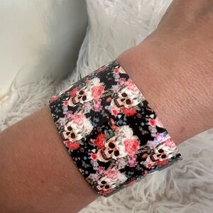 ✅Floral Skull Patterned Cuff Bracelet